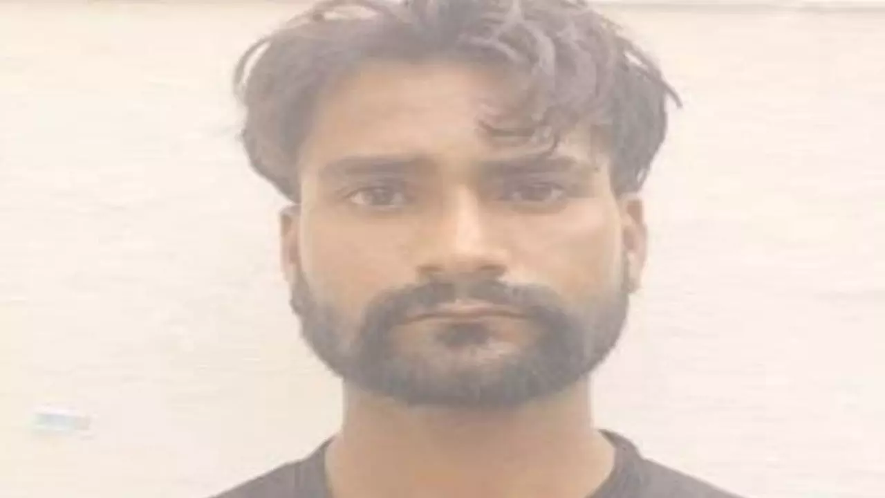 Bareilly News: जीआरपी पुलिस ने बाइक चोरी करते पकड़ा युवक को, पहले भी दे चुका ऐसी घटना को अंजाम