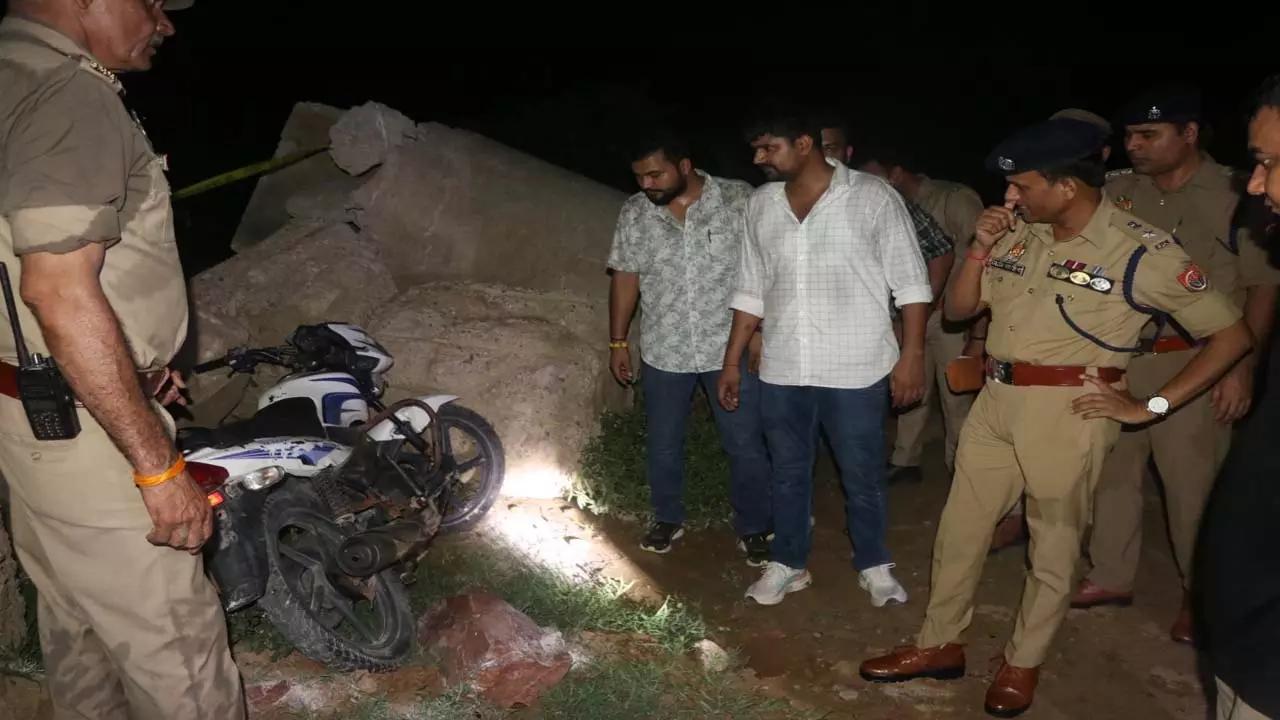 Gulshan shot and killed DMs drivers daughter in a one-sided love affair