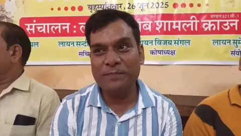 Shamli News: लायंस क्लब की ‘सम्मान रसोई’ ने पूरे किए सेवा के 1 साल, 10 रुपये में भरपेट भोजन से मिल रही राहत Shamli News: लायंस क्लब की ‘सम्मान रसोई’ ने पूरे किए सेवा के 1 साल, 10 रुपये में भरपेट भोजन से मिल रही राहत