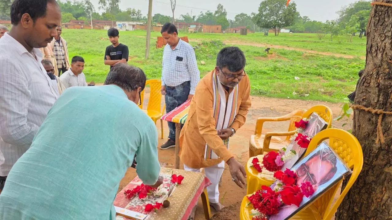 In Sonbhadra, Dr. Shyama Prasad Mukherjees sacrifice day celebrated, 1515 booths organized together