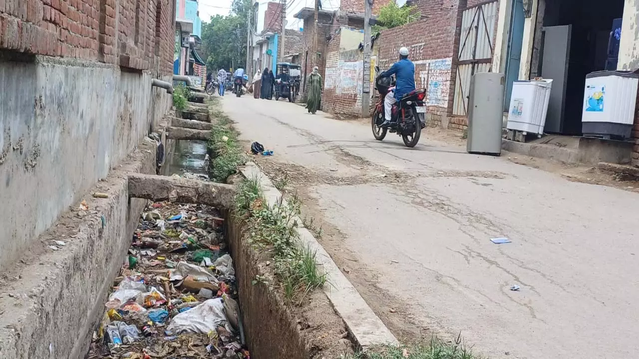 no roads in the rain, there will be death traps of potholes and open drains