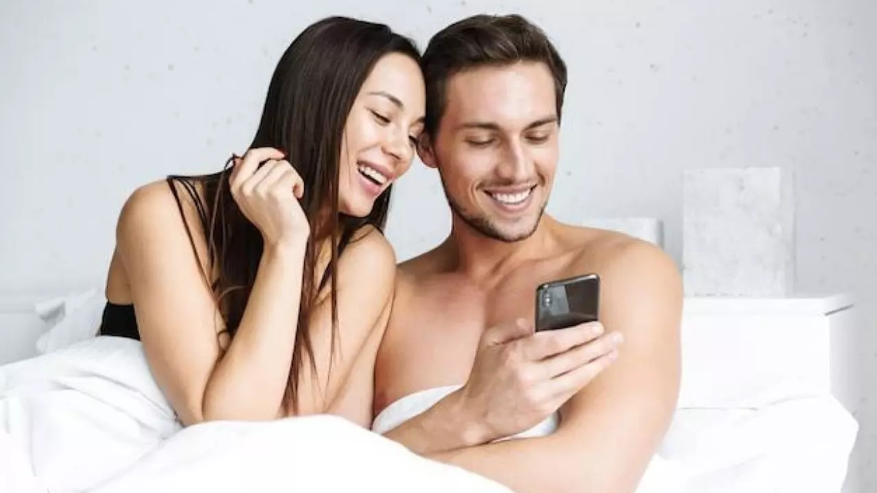 Phone Addiction Vs Romance