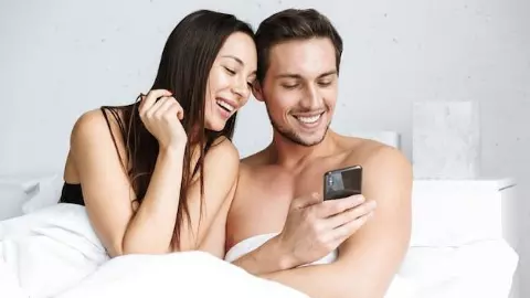 Phone Addiction Vs Romance
