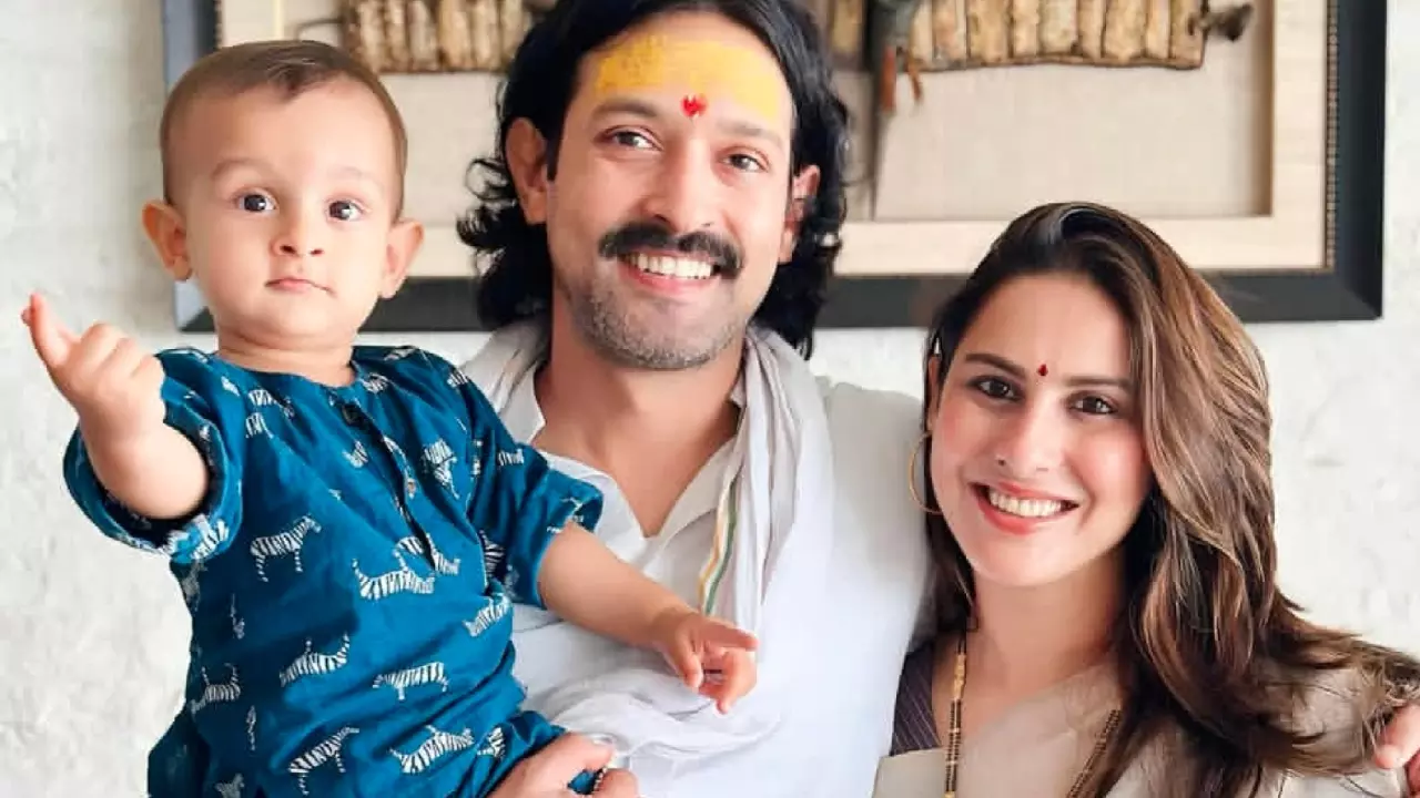 Vikrant Massey Biography