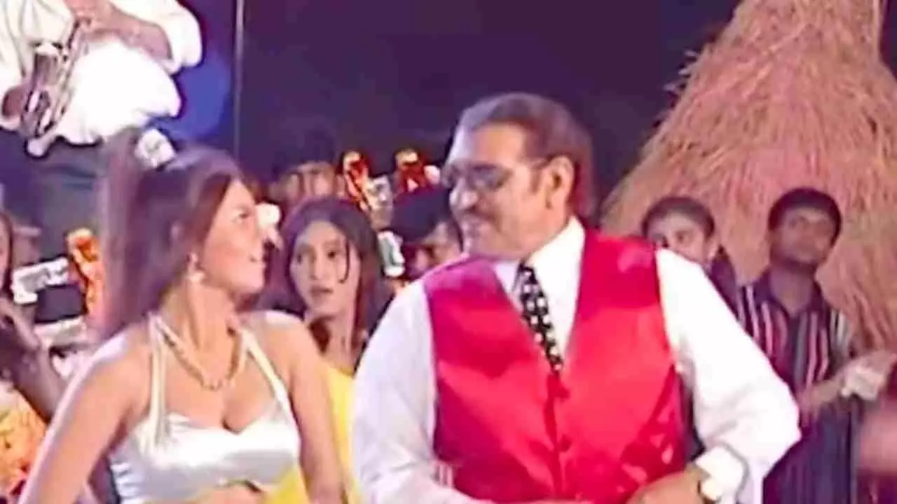 Rakhi Sawant-Amrish Puri Video