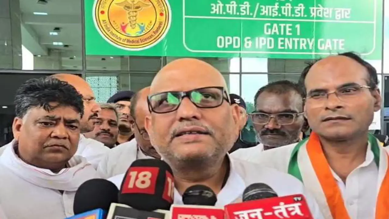 Raebareli News: व्यापारी हत्याकांड: रायबरेली पहुंचे कांग्रेस प्रदेश अध्यक्ष अजय राय, पीड़ित परिवार से की मुलाकात