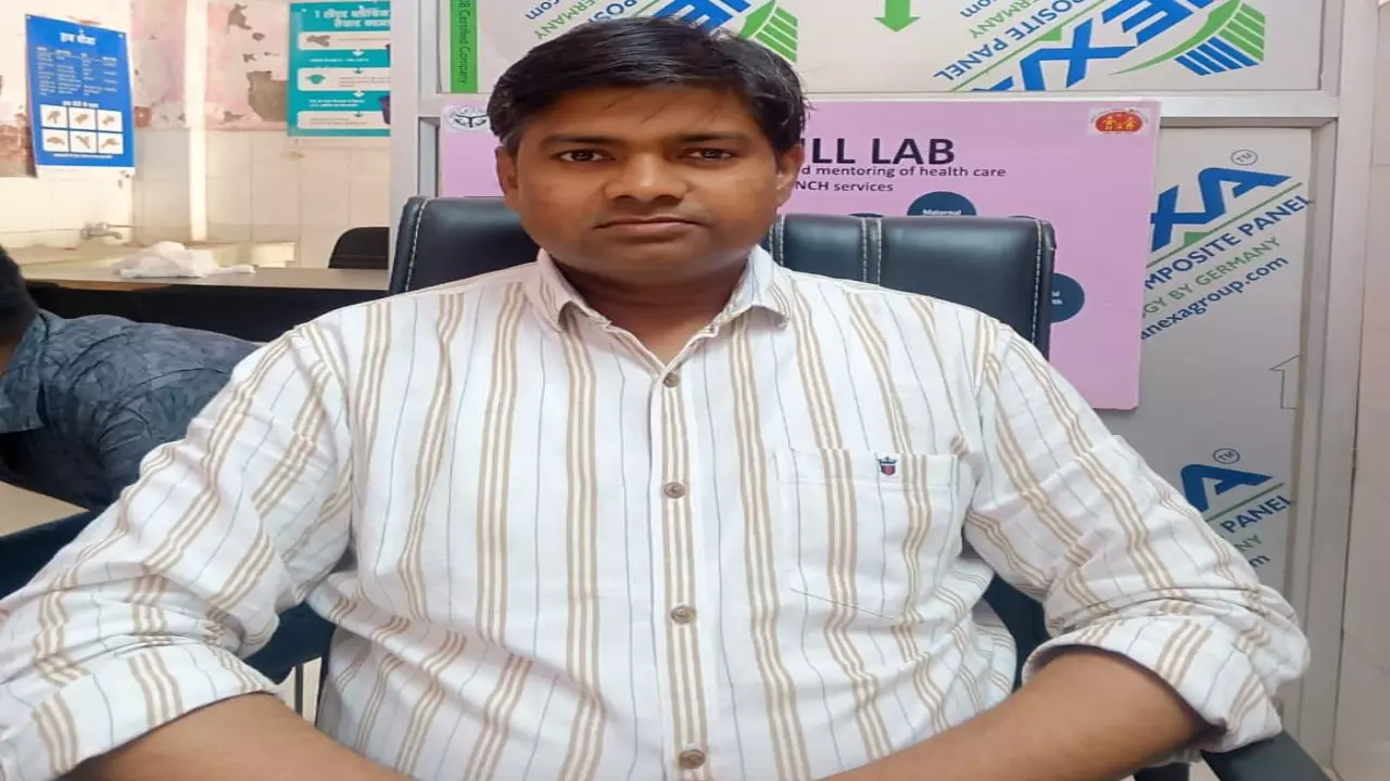 Jaunpur News: बदलापुर सीएचसी में डॉ. मूलचंद पटेल बने नए जनरल सर्जन, क्षेत्रीय जनता को मिली बड़ी राहत