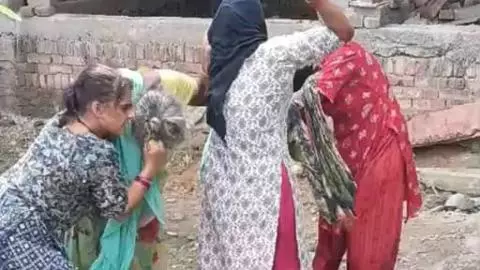 Unnao News: बांगरमऊ में मकान निर्माण को लेकर हिंसक झड़प, मां-बेटी पर हमला