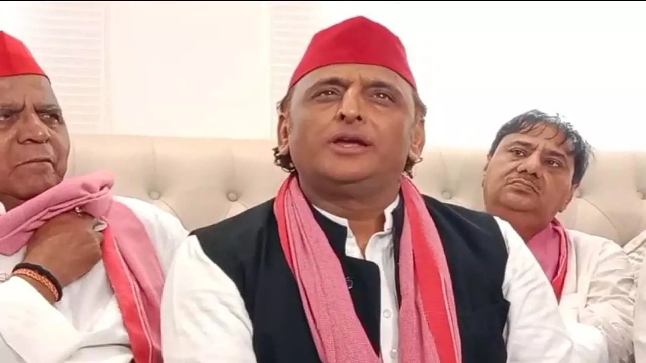 Former chief minister says: “BJP’s priority is liquor shops, not schools”