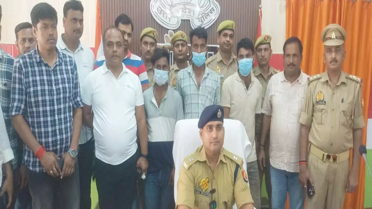 Jaunpur police arrest three vicious miscreants