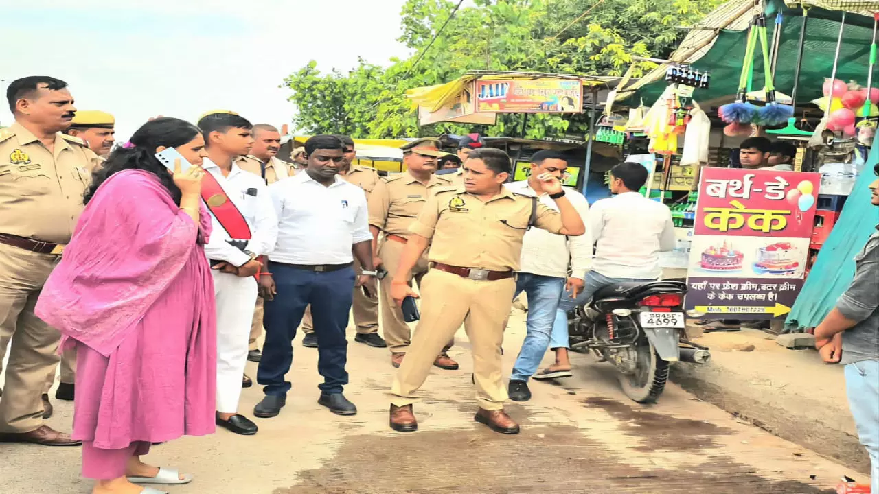 Chandauli News: कांवड़ यात्रा की तैयारी: अतिक्रमण हटाने और सुरक्षा व्यवस्था चाक-चौबंद करने के निर्देश