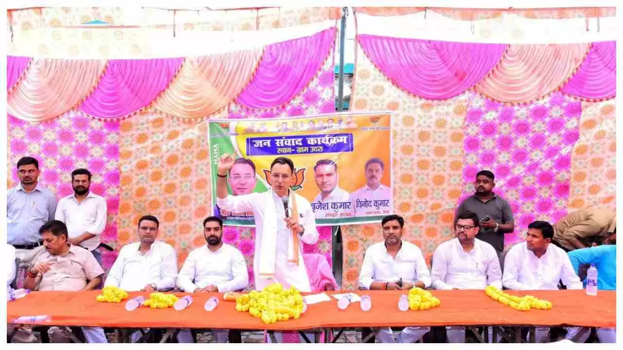 Bareilly News: केंद्रीय मंत्री जितिन प्रसाद का बहेड़ी विधानसभा में तूफानी दौरा