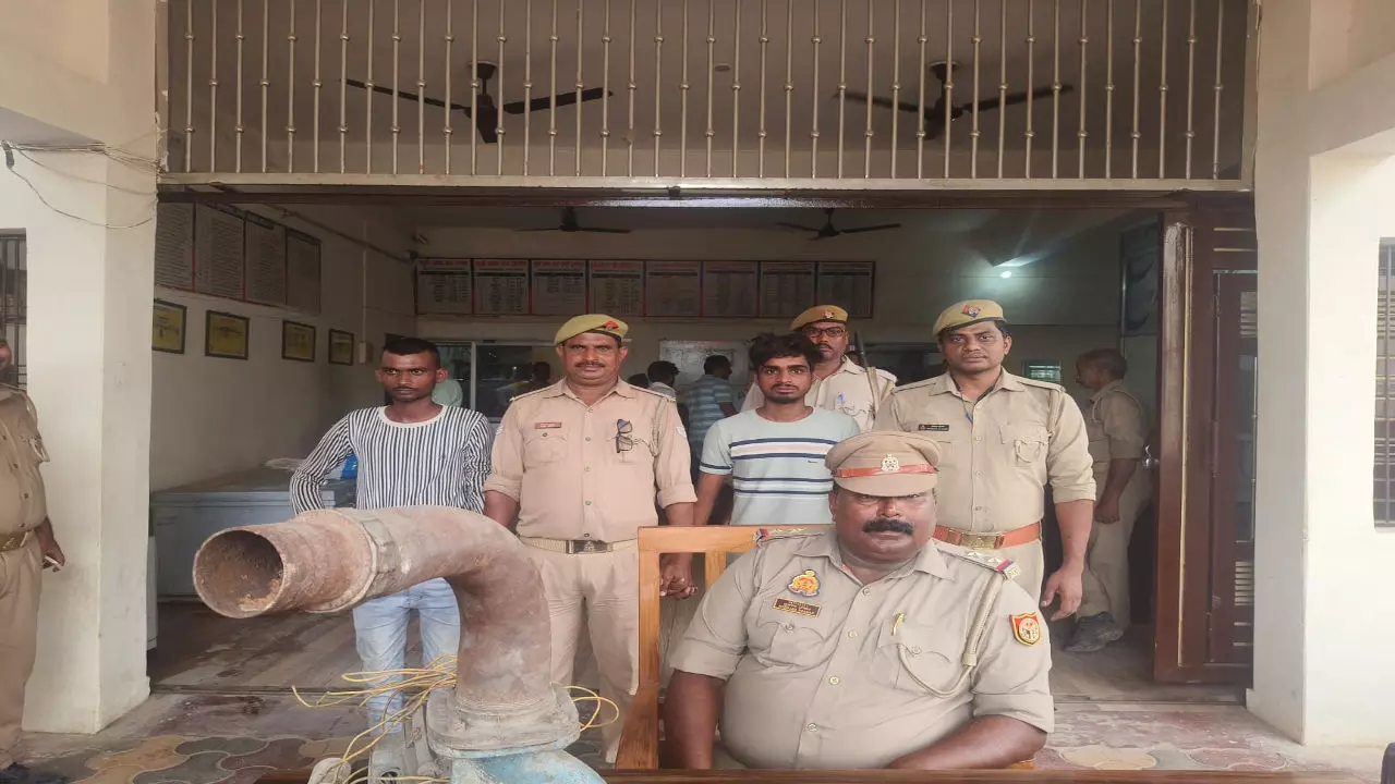 Chandauli News: सूने घरों में चोरी करने वाले चार शातिर चोर गिरफ्तार