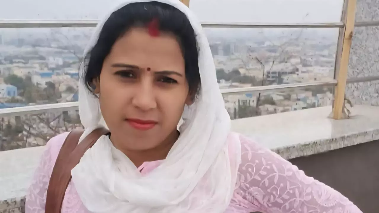 Azamgarh News: तांत्रिक अनुष्ठान से विवाहिता युवती की मौत, परिजनों ने सोखा की गिरफ्तारी की मांग की