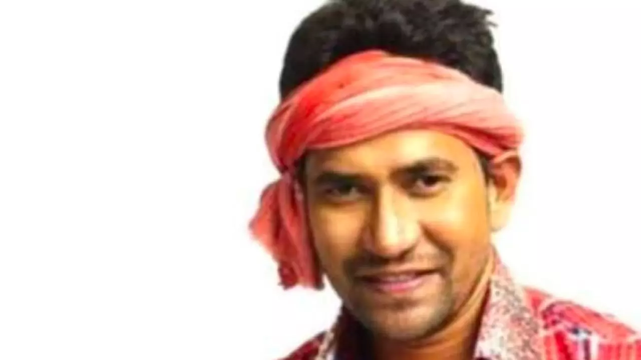 Dinesh Lal Yadav Nirahua Net Worth In Rupees