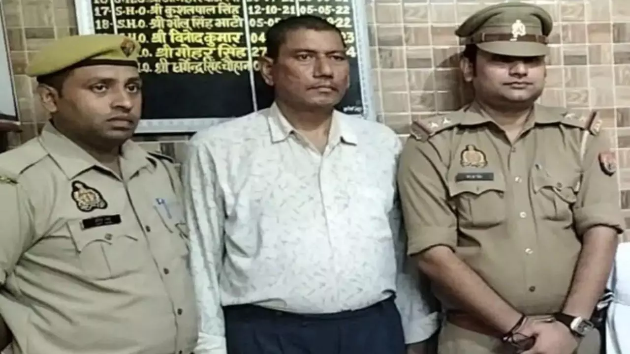 Mainpuri News: मैनपुरी में सात साल की बच्ची से छेड़छाड़ का आरोपी पूर्व सैनिक फरीदाबाद से गिरफ्तार