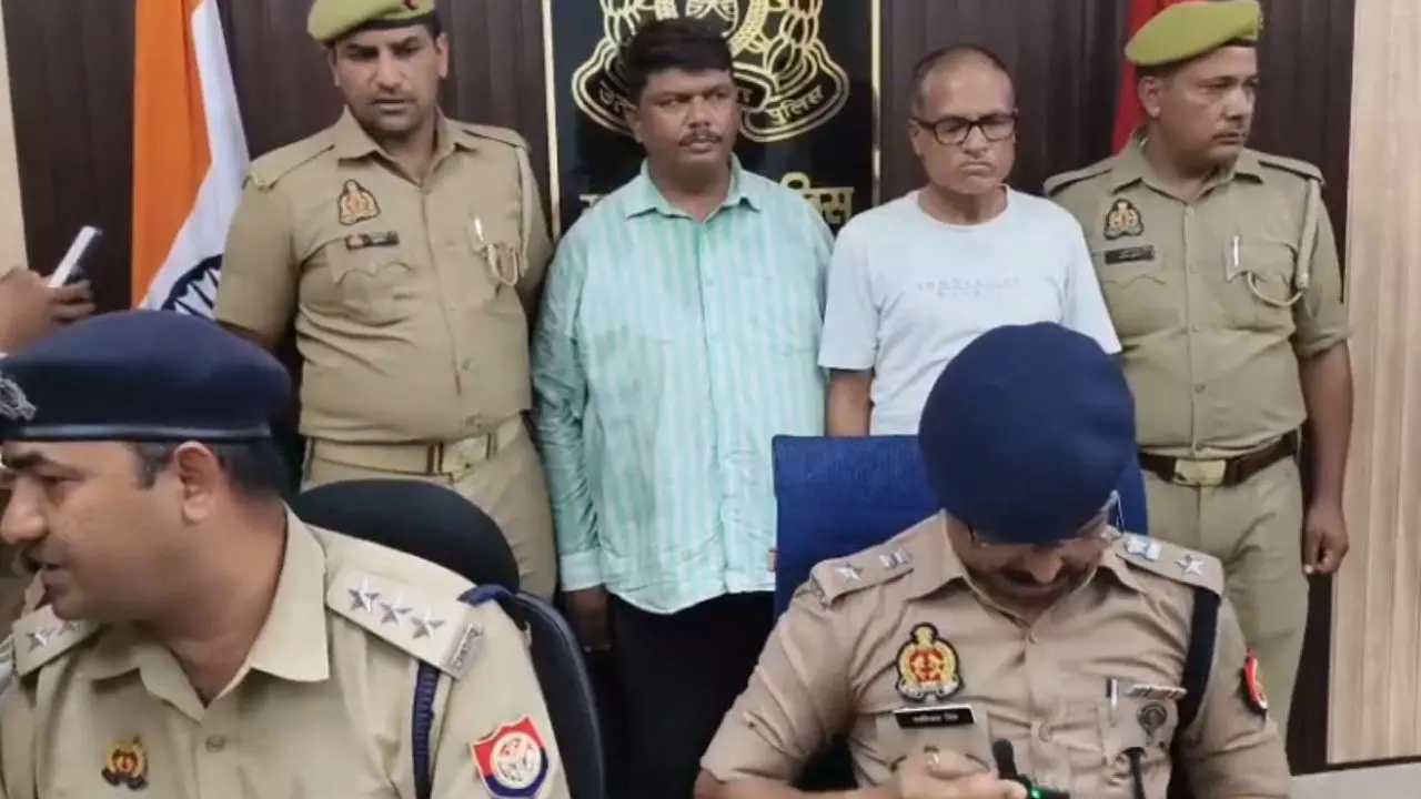 Moradabad News: मुरादाबाद पुलिस की बड़ी कार्रवाई: सीसीटीवी फुटेज से पकड़े गए दो शातिर चेन स्नैचर