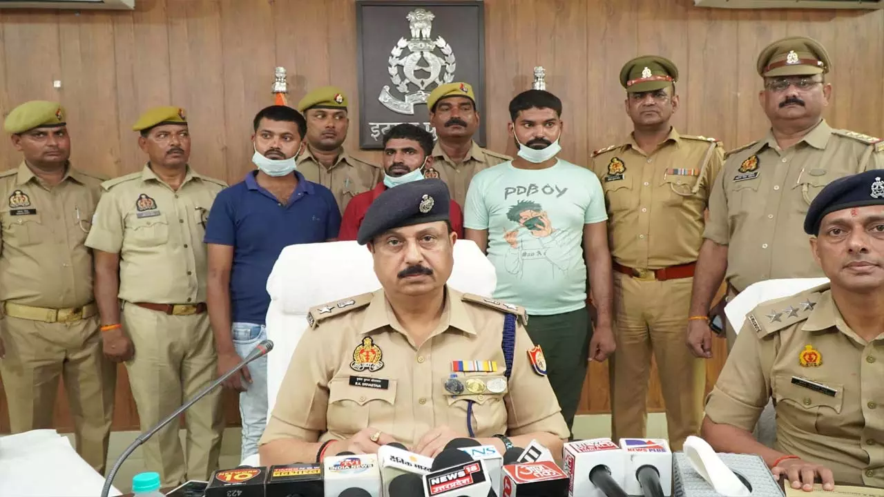 Police raid on hidden weapons in house, arrest three historisheeters