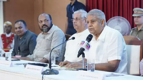 उपराष्ट्रपति जगदीप धनखड़ ने रिटायर्ड जजों को पद देने पर उठाए सवाल, सरकार की भूमिका भी बनी चर्चा का विषय