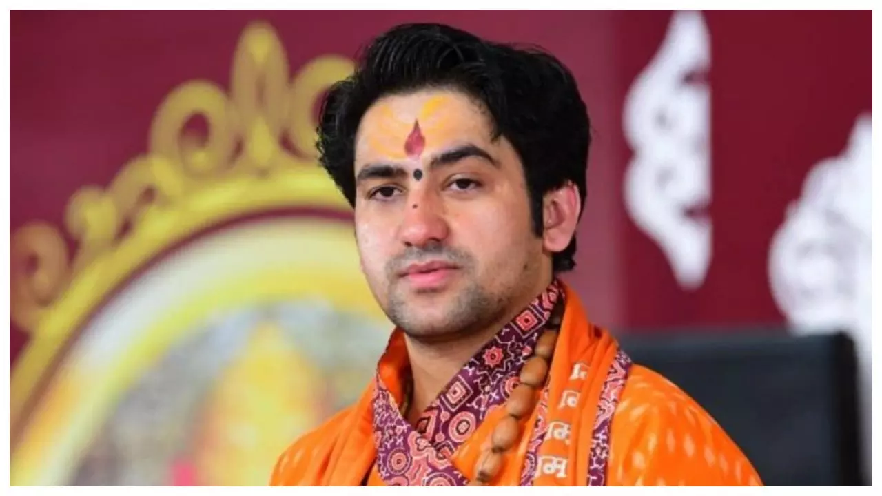 Bageshwar धाम: एक हफ्ते में दूसरा जानलेवा हादसा, दीवार गिरने से महिला श्रद्धालु की मौत 2 Dhirendra Shastri Bageshwar Dham accident wall collapse causes panic one devotee dies| Heavy Rainfall In Chhatarpur| Heavy Rainfall In india Accident| | धीरेंद्र शास्त्री के बागेश्वर धाम में बड़ा हादसा ...