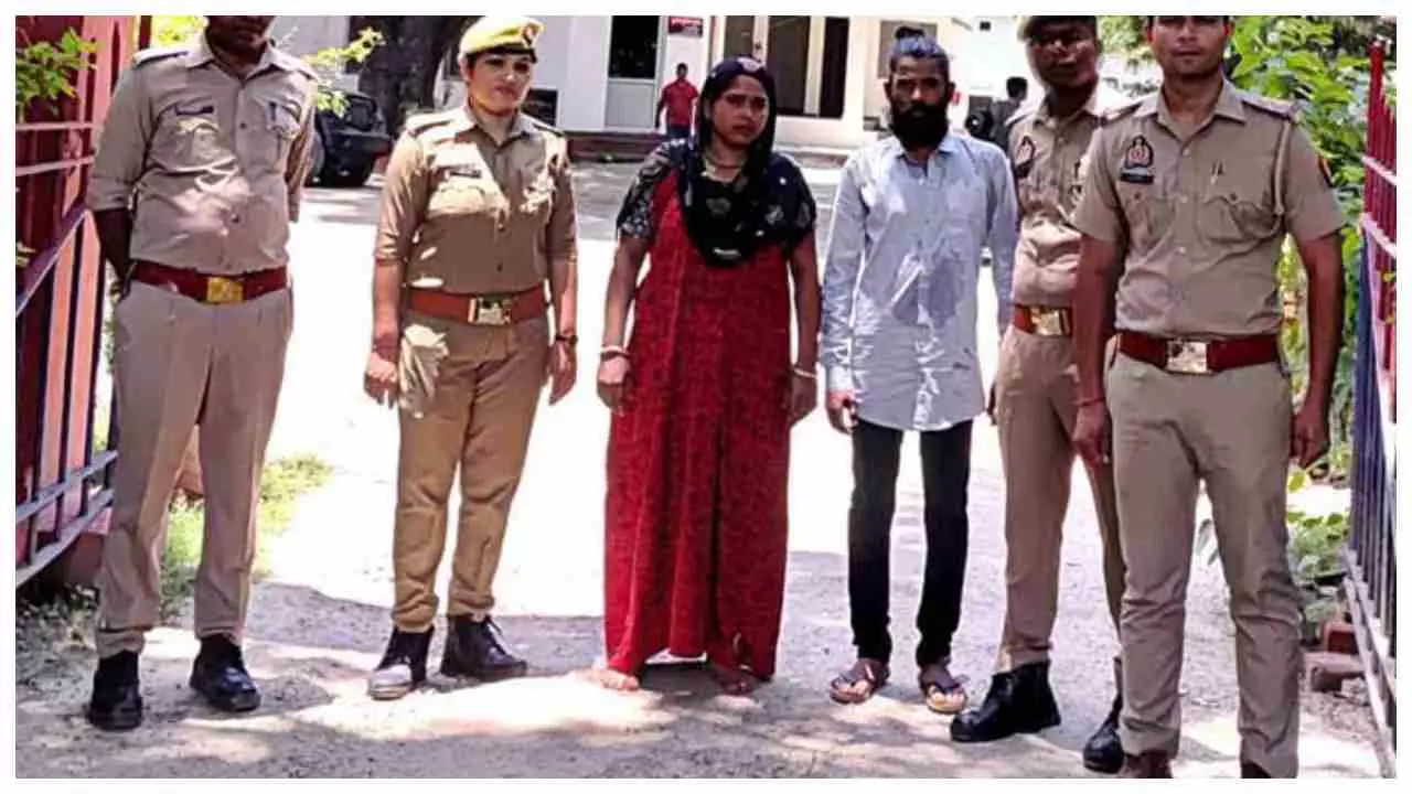 Azamgarh News :महिला की हत्या के मामले में तांत्रिक चंदू और उसकी पत्नी शबनम को पुलिस ने गिरफ्तार कर भेज दिया जेल