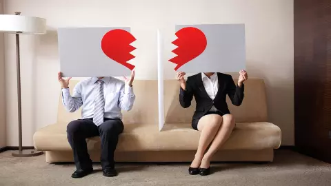 Relationship Closure: ब्रेकअप के बाद क्या सच में कपल्स हो जाते हैं MOVE ON? यहां जानें Relationship Closure: ब्रेकअप के बाद क्या सच में कपल्स हो जाते हैं MOVE ON? यहां जानें