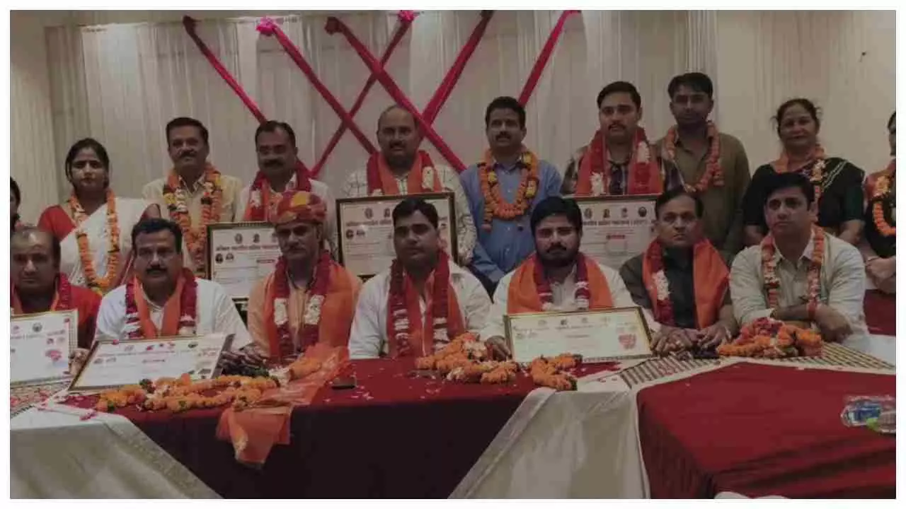 Aligarh News: अखिल भारतीय क्षत्रिय महासभा द्वारा विवेक प्रताप सिंह मंडल अध्यक्ष एवं प्रमोद कुमार सिंह जिला अध्यक्ष मनोनीत