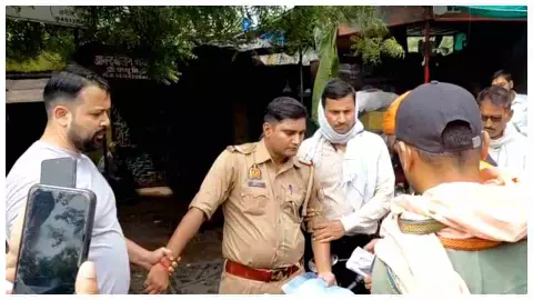 Jhansi News: झांसी में रिश्वत लेते रंगे हाथ पकड़ा गया मऊरानीपुर का दरोगा, एंटी करप्शन टीम की बड़ी कार्रवाई