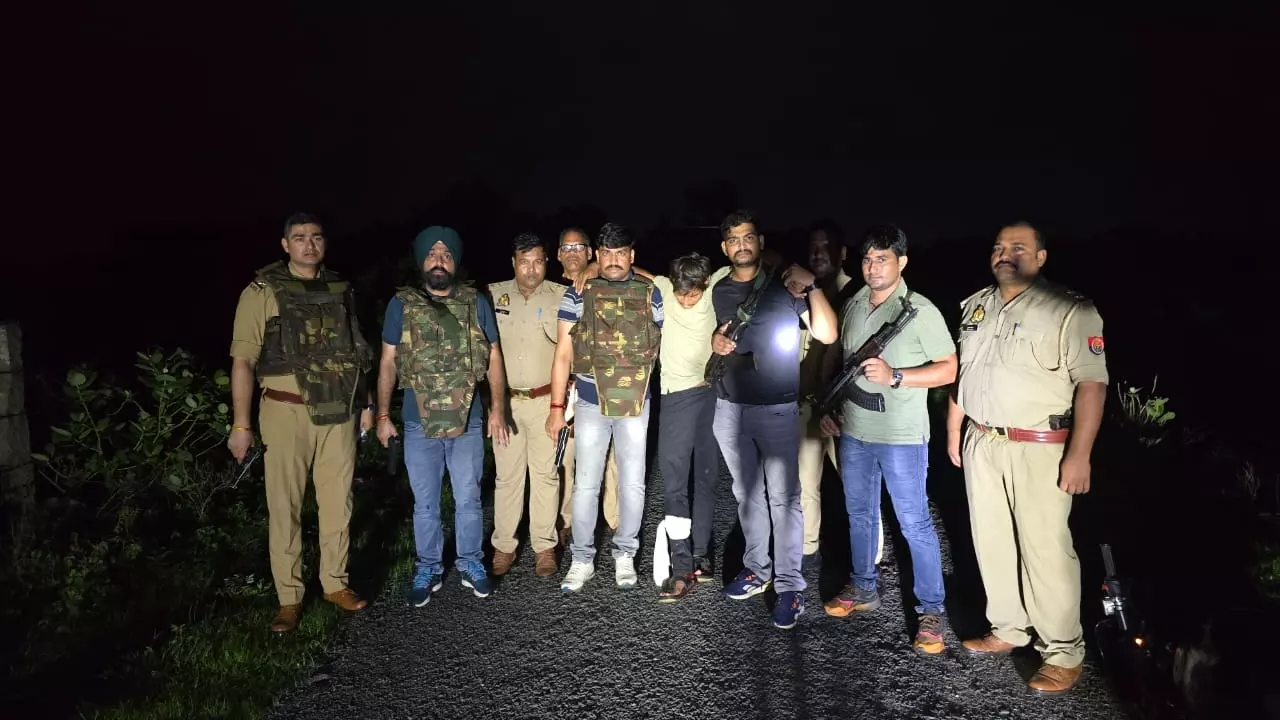 Jhansi News: झाँसी में ऑपरेशन क्लीन का असर: दूसरे दिन भी मुठभेड़, एक बदमाश गोली लगने से घायल, दूसरा दबोचा