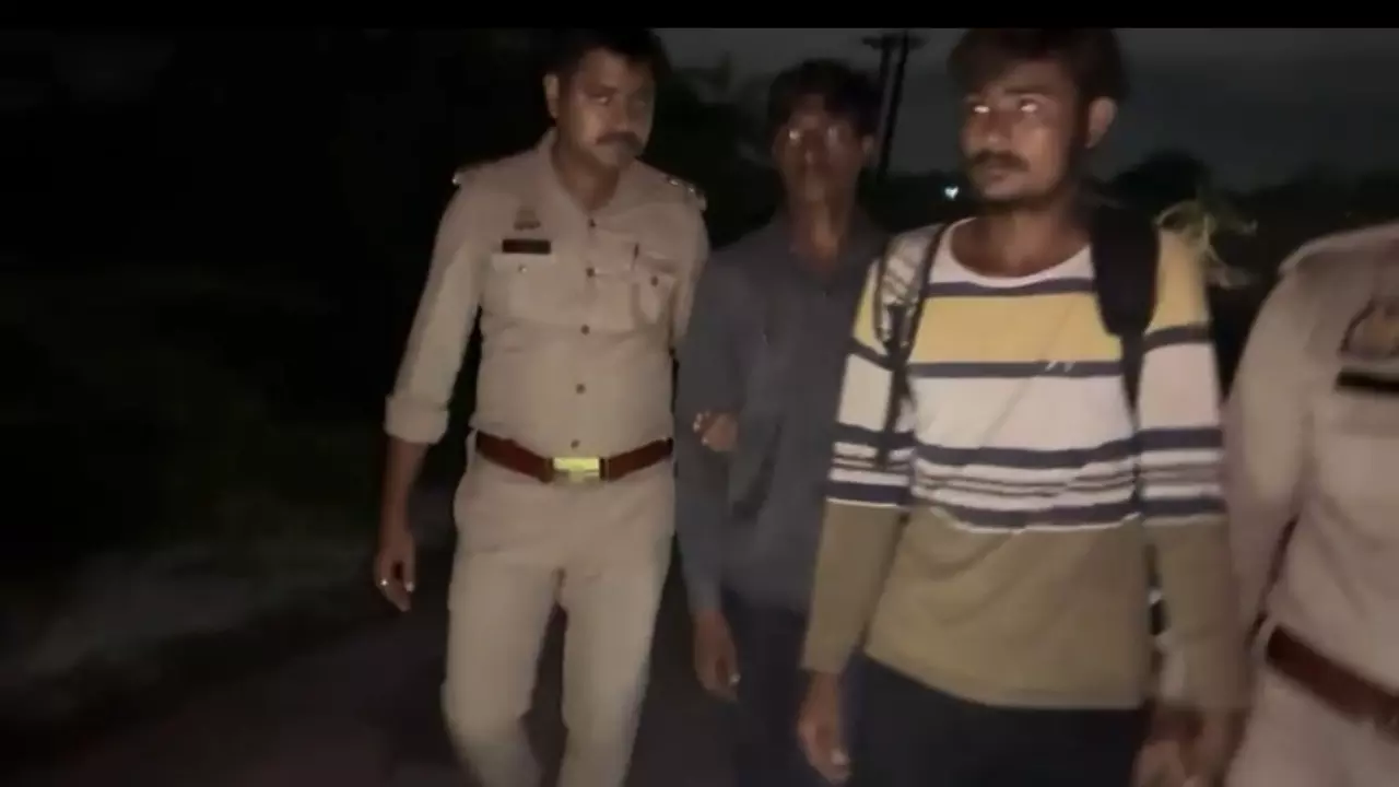 Raebareli News: रायबरेली में पुलिस की बड़ी कार्रवाई: मुठभेड़ में बदमाश दीपक त्रिपाठी घायल, दो अन्य गिरफ्तार