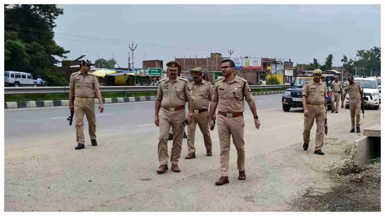 Chandauli News:  कांवड़ यात्रा 2025 की सुरक्षा का एसपी आदित्य लांग्हे ने संभाला मोर्चा, बिहार सीमा पर विशेष चौकसी