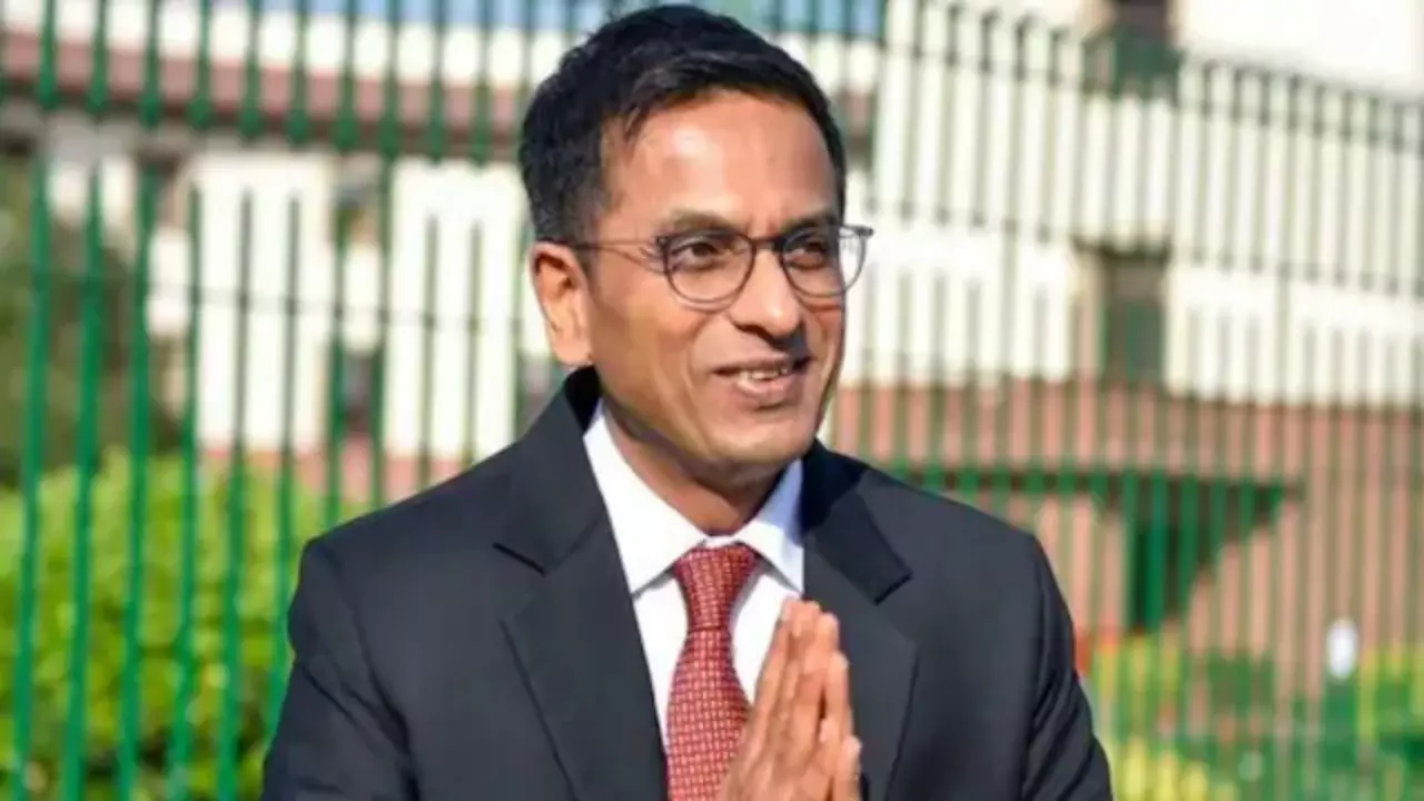 एक देश, एक चुनाव’ पर JPC की हुई अहम बैठक, पूर्व CJI चंद्रचूड़ ने चुनाव आयोग को अनियंत्रित शक्तियाँ देने पर जताई आपत्ति