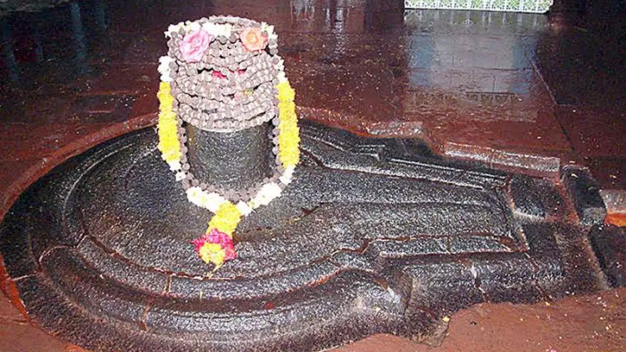 Sawan 2025 Ghushmeshwar Jyotirlinga temple