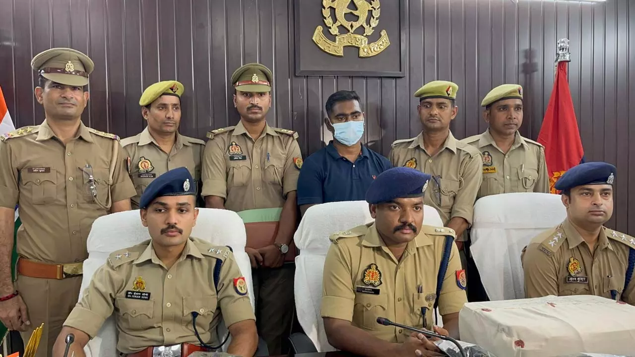 Cheats lakhs from girls posing as fake army officers on matrimonial site, accused arrested
