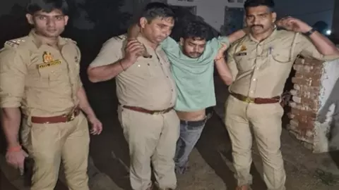 Meerut News: सरधना में रीयल लाइफ क्राइम थ्रिलर: रिहान हत्याकांड का खूंखार आरोपी मुठभेड़ में दबोचा गया, रस्सी, तमंचा और खून से सनी पैंट बरामद