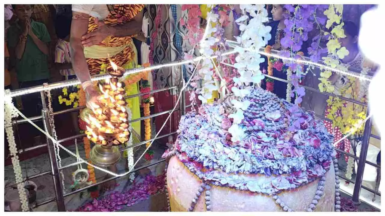 Fatehpur News: सावन विशेष: असोथर का मोटे महादेव मंदिर, जहां आज भी गूंजती हैं महाभारत काल की अनसुनी कहानियाँ