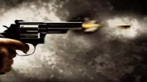 TMC Leader Murdered: पश्चिम बंगाल में टीएमसी नेताओं पर जानलेवा हमले, छह दिन में तीन की हत्या, DU छात्रा का भी मिला शव TMC Leader Murdered: पश्चिम बंगाल में टीएमसी नेताओं पर जानलेवा हमले, छह दिन में तीन की हत्या, DU छात्रा का भी मिला शव