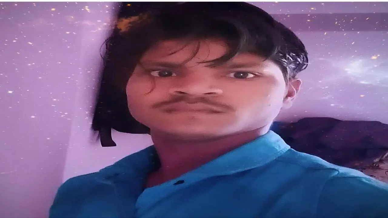 Etawah News: युवक ने फांसी लगाकर की आत्महत्या, परिवार में कोहराम; पुलिस जांच में जुटी