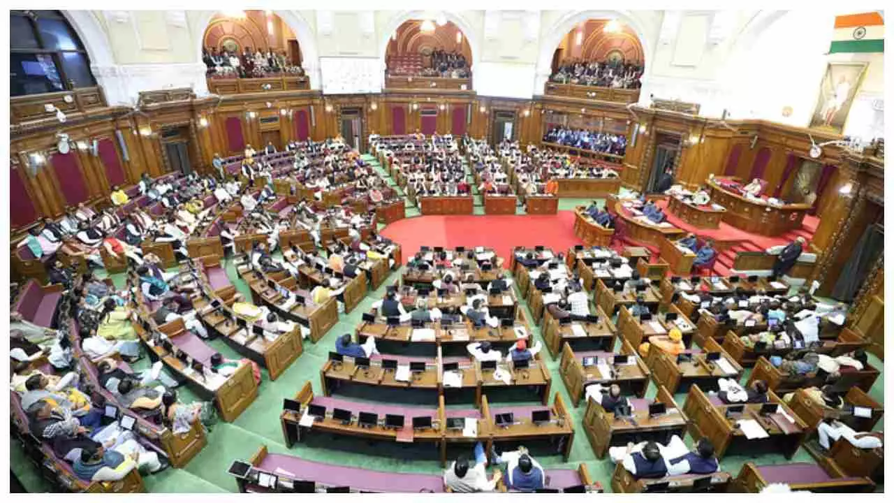 UP News: मानसून सत्र में पहली बार IIT के प्रोफेसर लेंगे माननीयों की AI क्लास ! विधायकों को क्या-क्या मिलेगी जानकारी, 3 घंटे का होगा विशेष सत्र