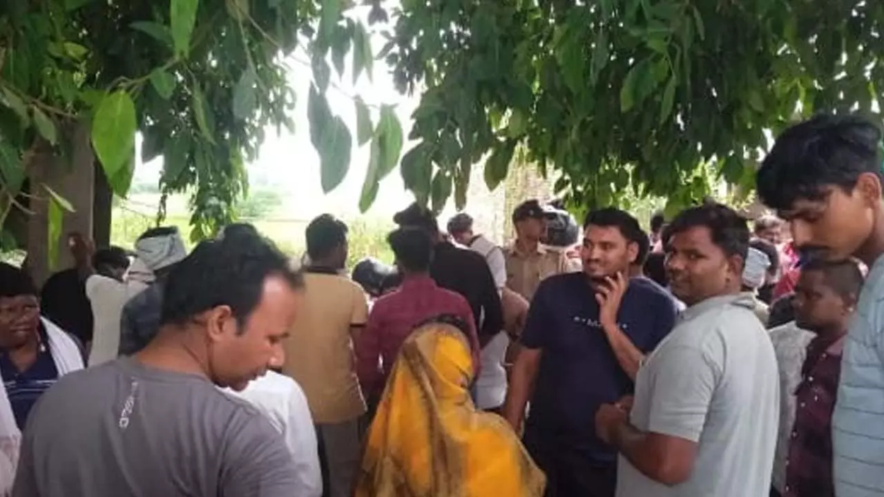 Chandauli: Unidentified person dies after falling into well in Sakaldeha