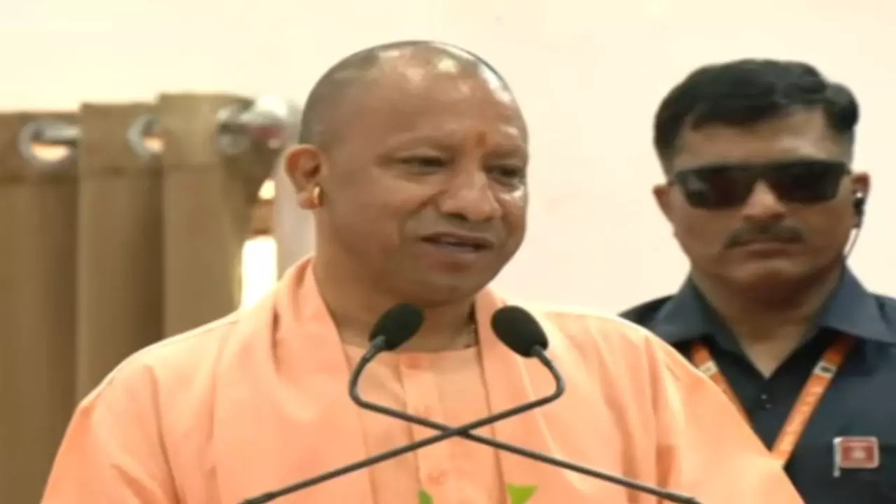 Yogi Adityanaths visit to Varanasi Gave a historic address at the Bhagwan Birsa Munda seminar also discussed development plans