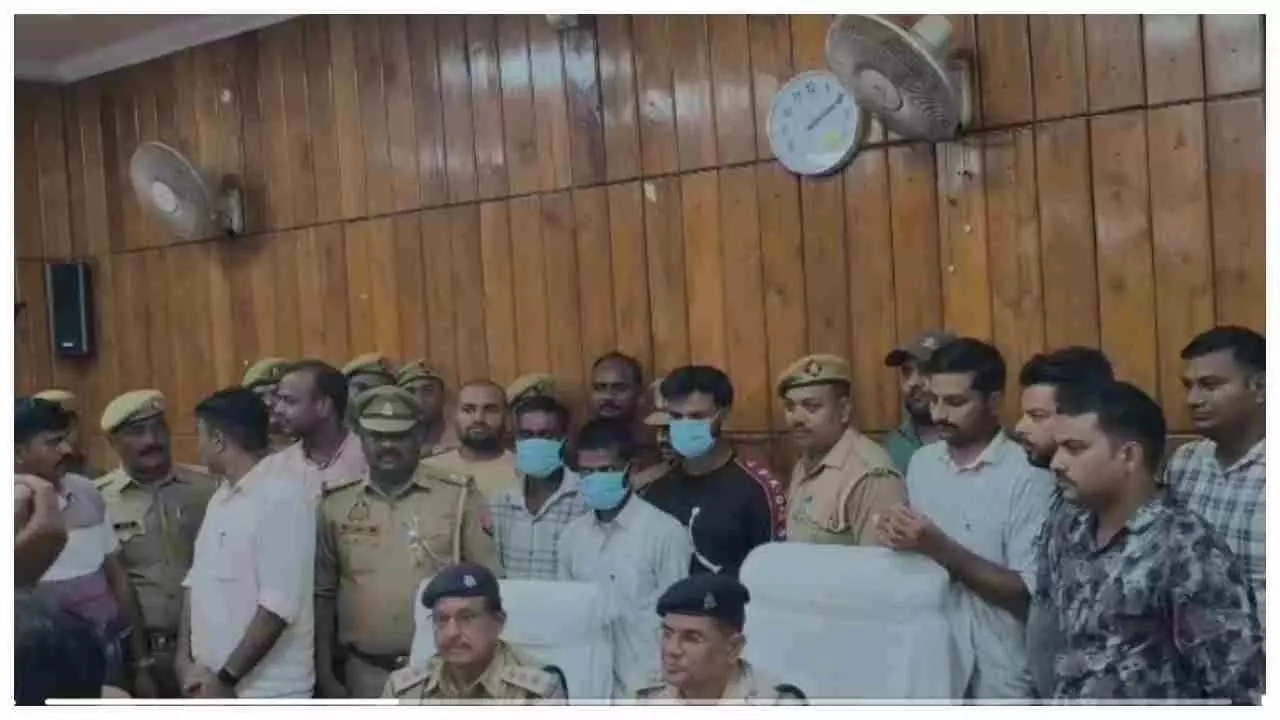 Bahraich News: शातिर लुटेरों का गिरोह गिरफ्तार, कई वारदातों का खुलासा