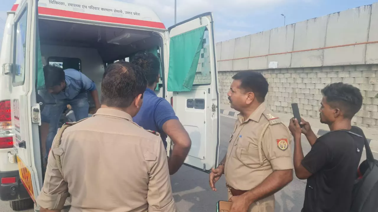 Hapur News: बस में सफर के दौरान हृदय रोगी की हार्ट अटैक से मौत, परिजनों ने कार्रवाई से किया इनकार