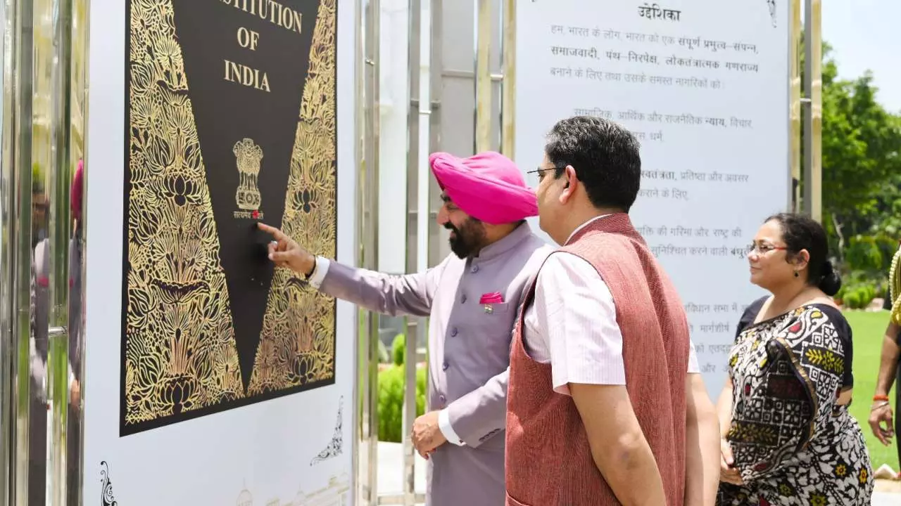 Uttarakhand Governor Lucknow University Visit
