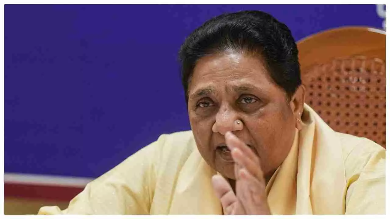 UP News: BSP उत्तराखंड संगठन की मायावती ने की समीक्षा ! मजारों-मदरसों पर सरकारी कार्रवाई को बताया भेदभावपूर्ण रवैया