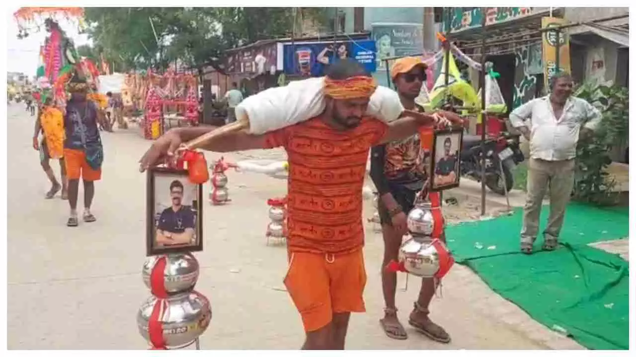 Baghpat News: शिवभक्ति और मानवता के सुंदर संगम का अनोखा उदाहरण बनी डॉक्टर के लिए कांवड़ यात्रा
