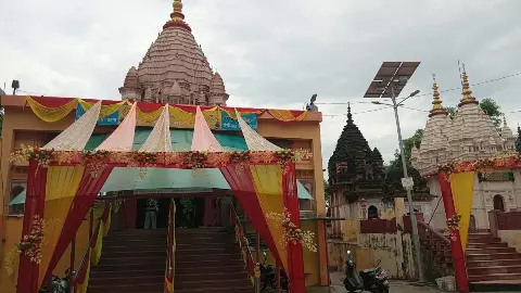 Crowd of devotees at Madhiya Mahadev and Kedareshwar temples, beautified by yogi