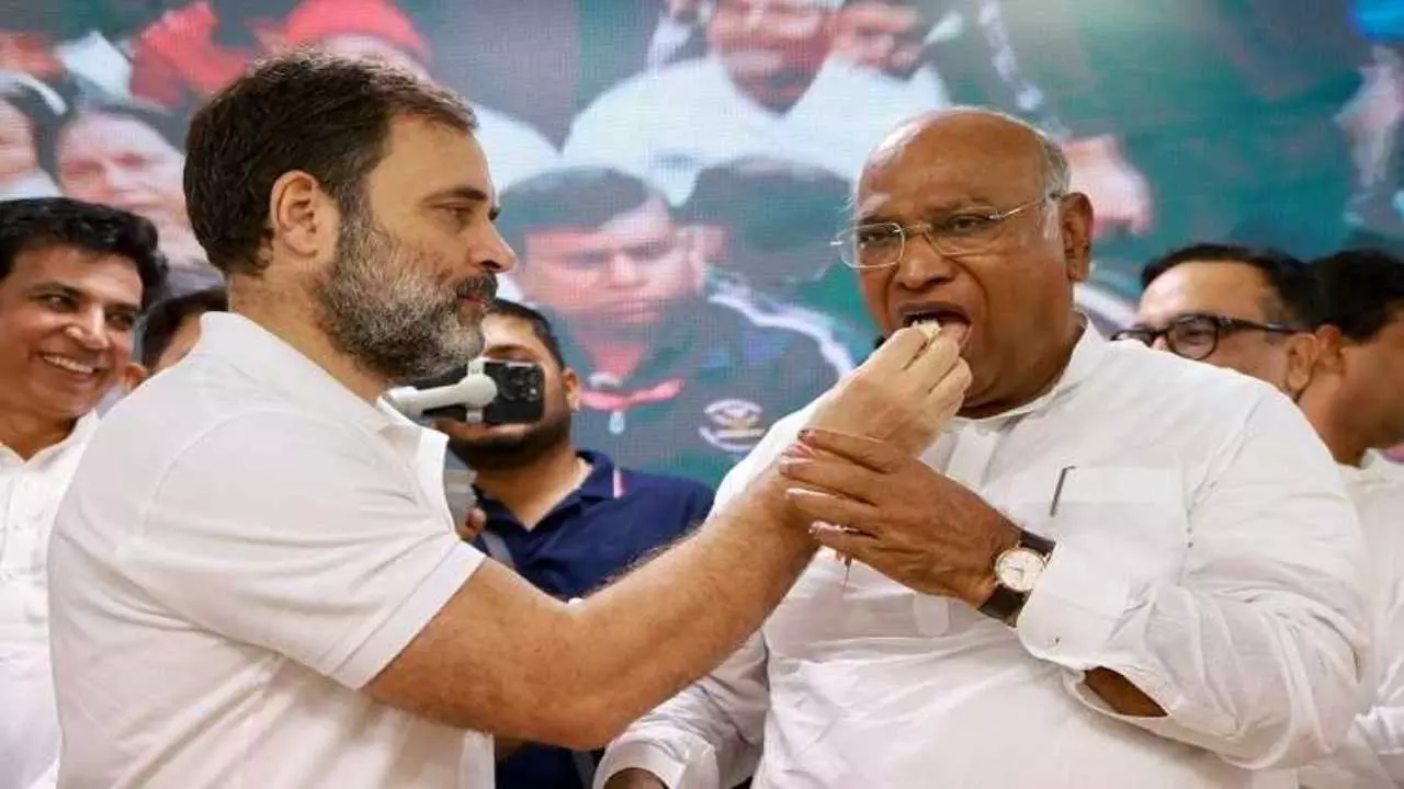 संसद में गूंजा हैप्पी बर्थडे खड़गे जी! – राहुल-प्रियंका से लेकर पीएम मोदी तक, पूरा देश हुआ सम्मान में एकजुट