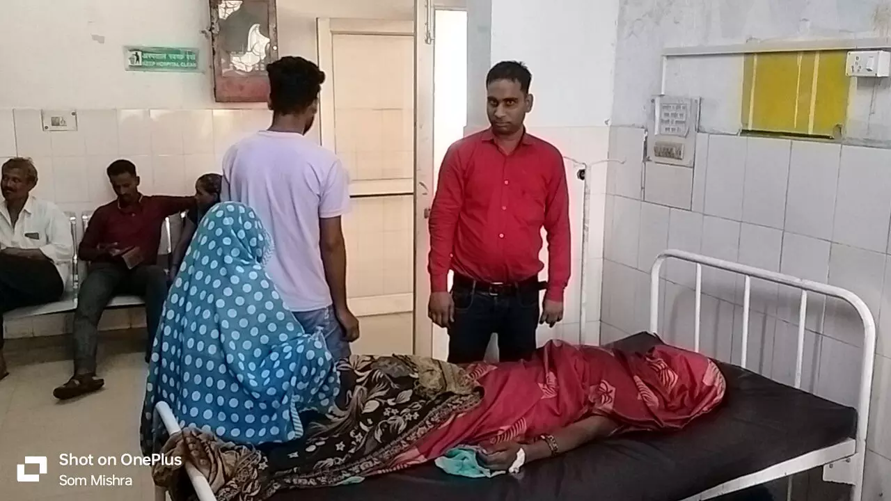 Jhansi News: झूठे आरोपों से परेशान महिला ने खाया ज़हर, मौत से पहले छोड़ा सुसाइड नोट