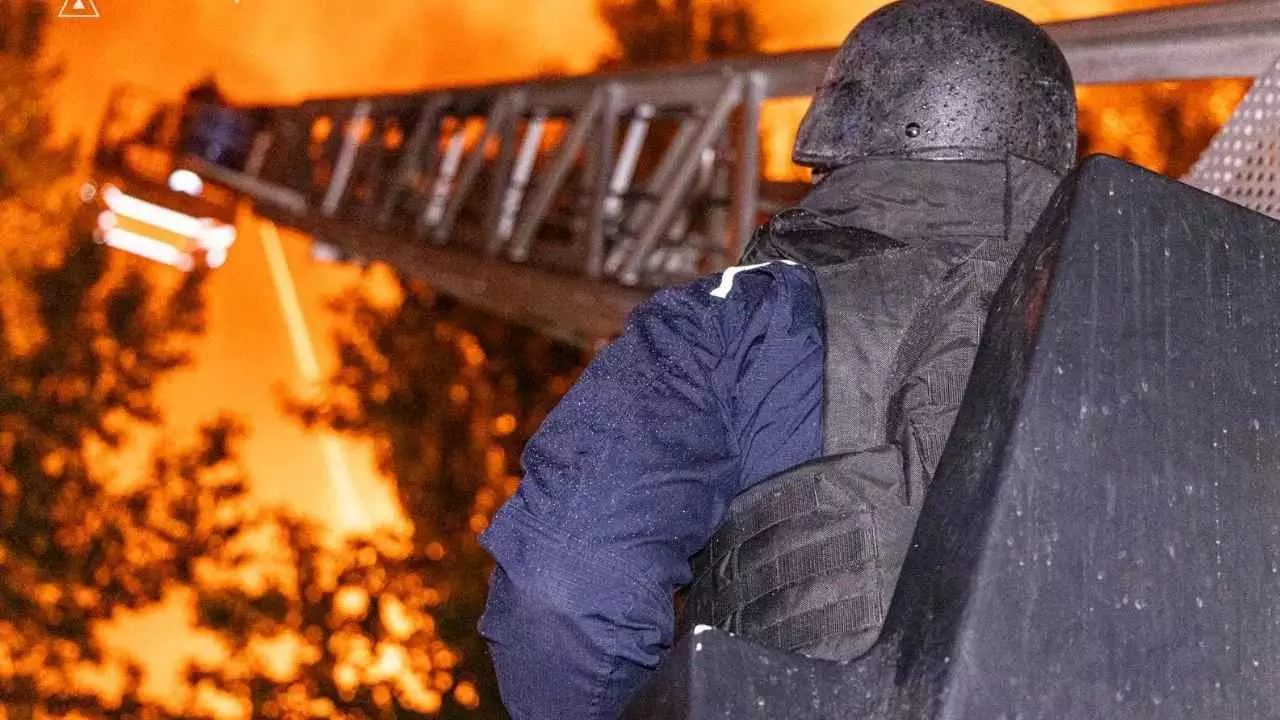 ताबड़तोड़ हमले से दहला Kyiv, NATO की बैठक से ठीक पहले रूस ने कीव पर बरसाया कहर, 12 साल का बच्चा भी हुआ घायल